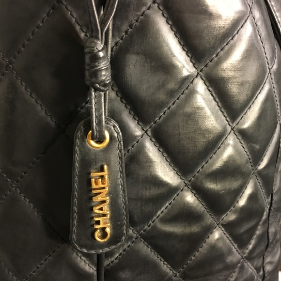 CHANEL Quilted XL CC travel bucket bag Handbag - Picture 6 of 8